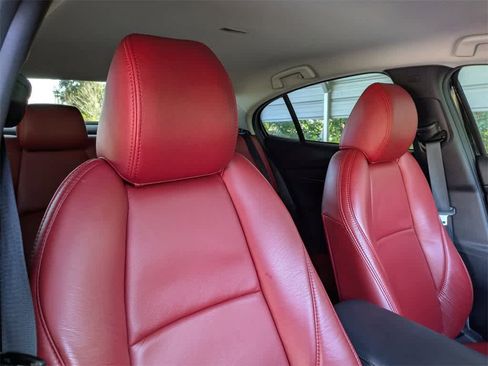 Used 2025 MAZDA MAZDA3 s image 6