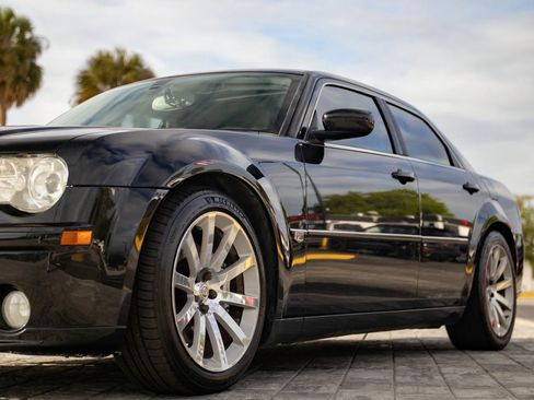 Used 2006 Chrysler 300 SRT8 w/ SRT Option Group II image 4