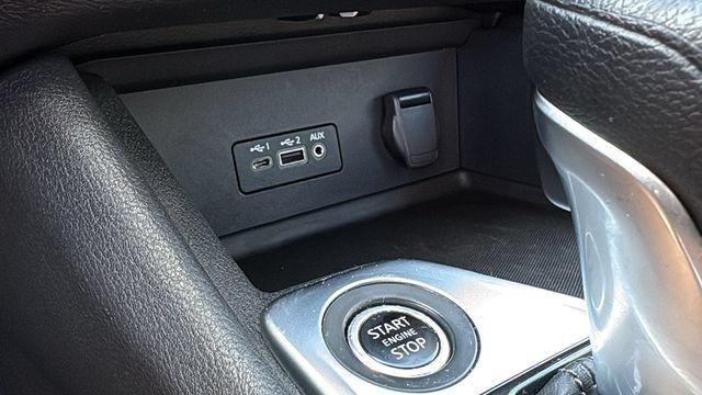 Certified 2021 Nissan Sentra SV FWD image 19