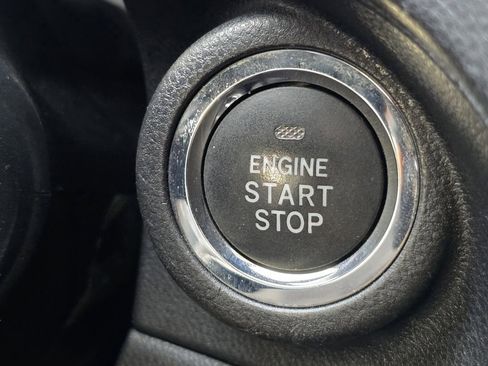 Used 2022 Subaru Ascent Limited w/ Technology Package image 16