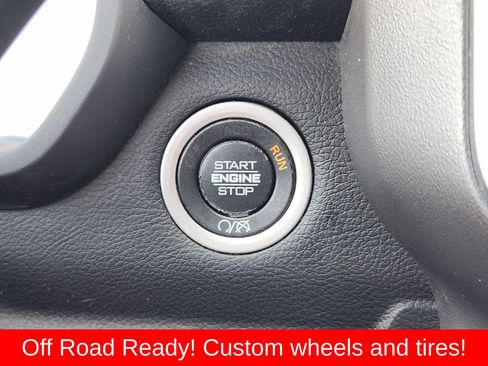 Used 2024 RAM 2500 Big Horn AWD/4WD image 33
