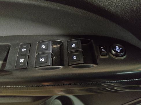 Used 2018 Chevrolet Colorado Z71 image 27