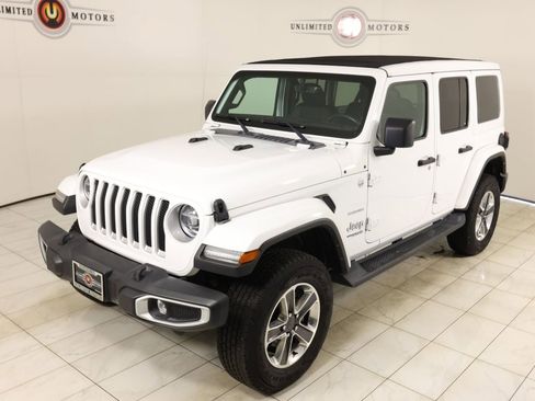 Used 2022 Jeep Wrangler Unlimited Sahara w/ LED Lighting Group AWD/4WD image 35
