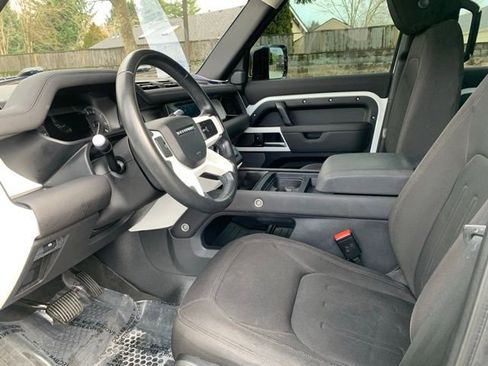 Used 2020 Land Rover Defender 110 image 11
