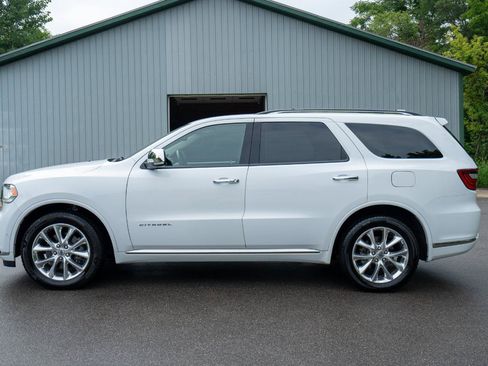 Used 2019 Dodge Durango Citadel w/ Technology Group AWD/4WD image 6