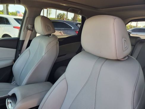Used 2023 Acura RDX FWD w/ Technology Package image 18