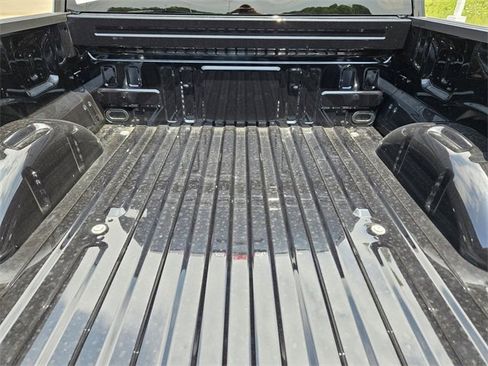 New 2025 Ford F150 Lariat w/ Equipment Group 501A Mid image 8