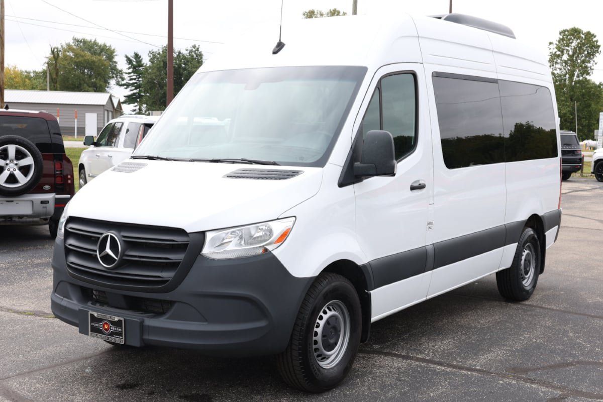 Used 2024 Mercedes-Benz Sprinter 2500 image 6