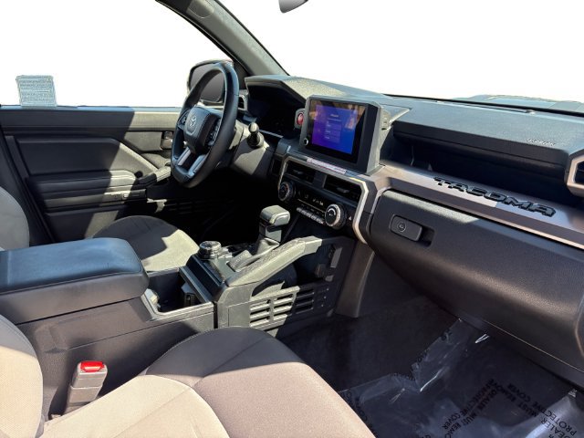Certified 2025 Toyota Tacoma TRD Sport AWD/4WD image 20