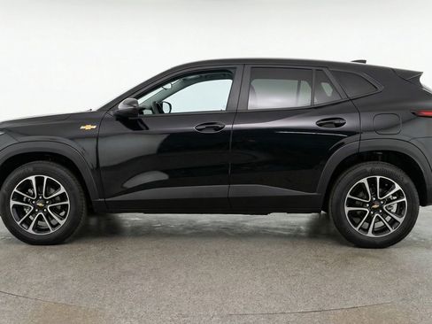 Used 2025 Chevrolet TrailBlazer LT FWD image 5
