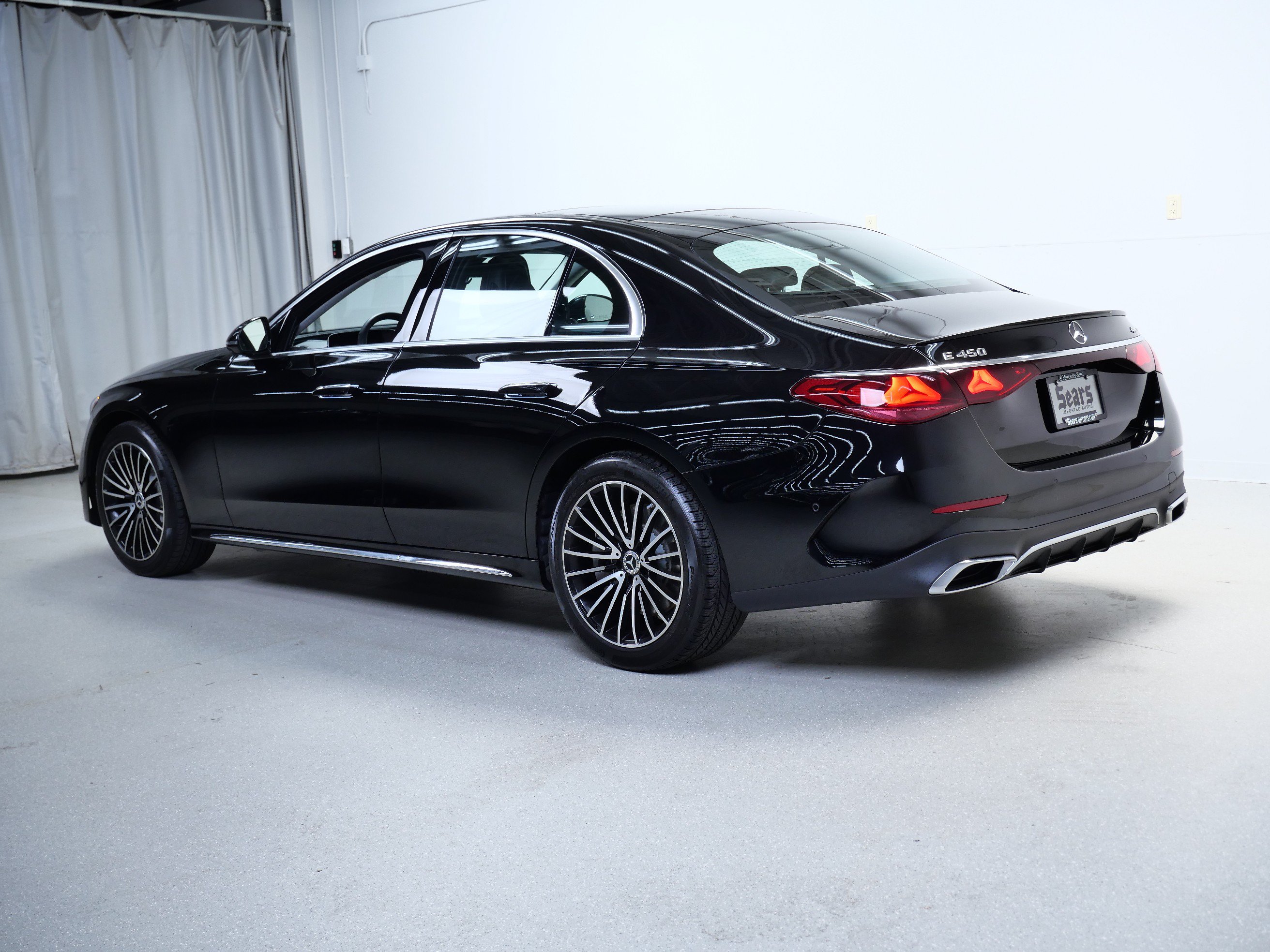 Used 2024 Mercedes-Benz E 450 4MATIC Sedan image 11