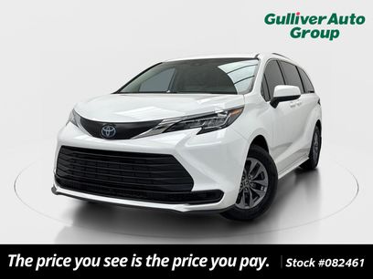 Used 2022 Toyota Sienna LE
