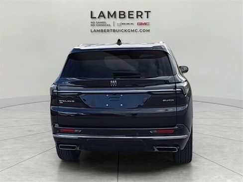 Used 2025 Buick Enclave Avenir image 7