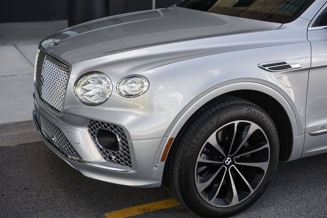 Used 2021 Bentley Bentayga AWD/4WD image 42