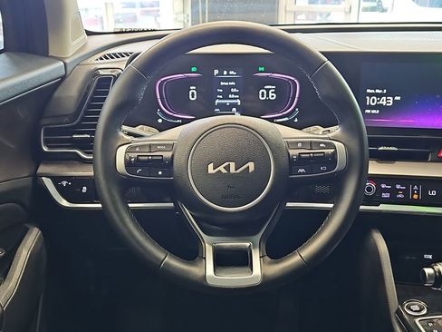 Used 2023 Kia Sportage EX image 17
