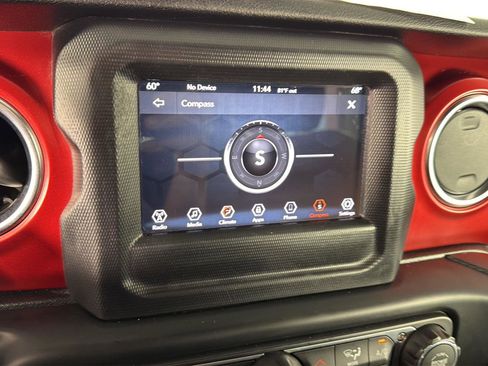 Used 2019 Jeep Wrangler Rubicon AWD/4WD image 37