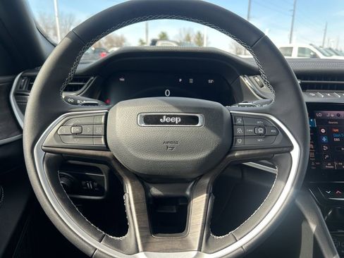 New 2026 Jeep Grand Cherokee L 4WD image 20