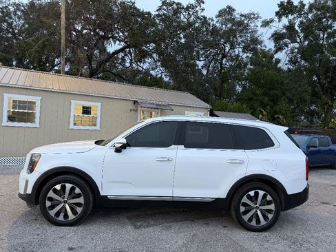 Used 2022 Kia Telluride S image 8