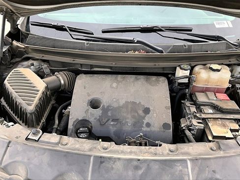 Used 2021 Chevrolet Traverse LS w/ LPO, Floor Liner Package image 11