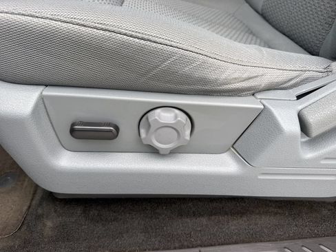 Used 2014 Ford F150 XLT w/ XLT Chrome Package RWD image 13