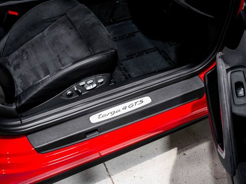 Used 2017 Porsche 911 Targa 4 GTS AWD/4WD image 27