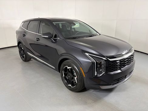 New 2026 Kia Sportage EX FWD image 2