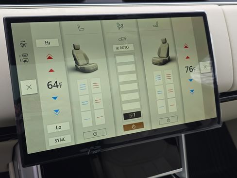 New 2026 Land Rover Range Rover SE image 24