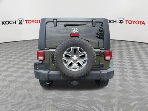 Used 2015 Jeep Wrangler Unlimited Rubicon w/ Connectivity Group AWD/4WD image 7