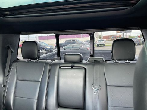 Used 2017 Ford F150 Lariat w/ Equipment Group 502A Luxury AWD/4WD image 19