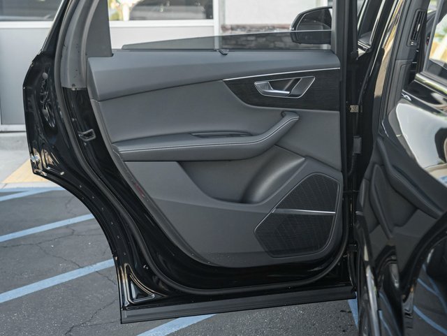 New 2026 Audi Q7 3.0T Premium Plus AWD/4WD image 19