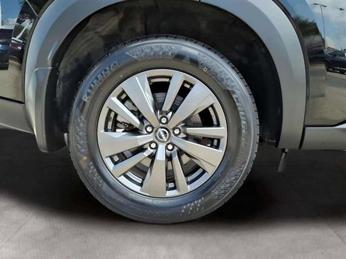 Used 2023 Nissan Pathfinder S image 20