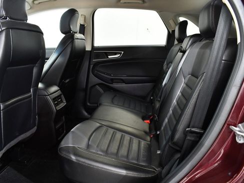 Used 2018 Ford Edge SEL w/ Equipment Group 201A image 16