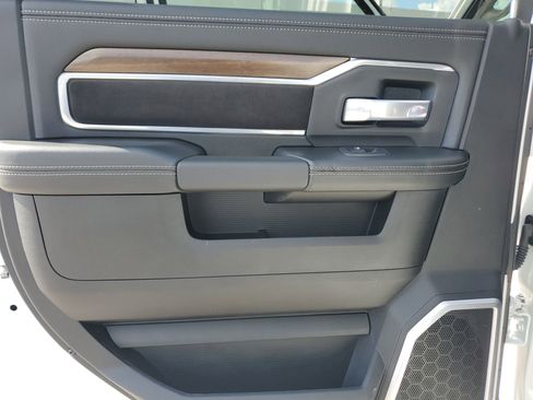 Used 2024 RAM 2500 Laramie image 16