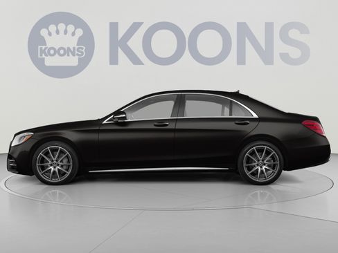 Used 2020 Mercedes-Benz S 560 4MATIC Sedan image 2