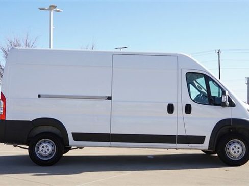 Used 2023 RAM ProMaster 2500 image 9