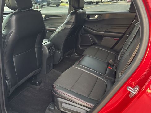 Used 2024 Ford Escape ST-Line image 11