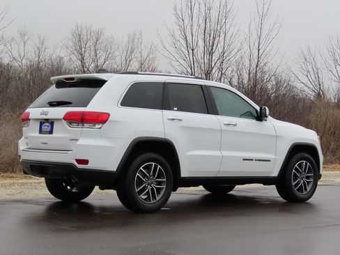 Certified 2019 Jeep Grand Cherokee Limited w/ Trailer Tow Group IV image 3