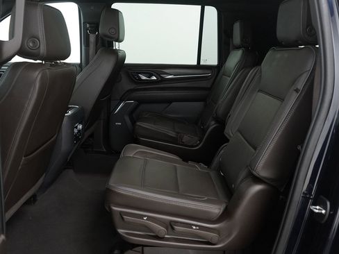 Used 2021 GMC Yukon XL Denali AWD/4WD image 18