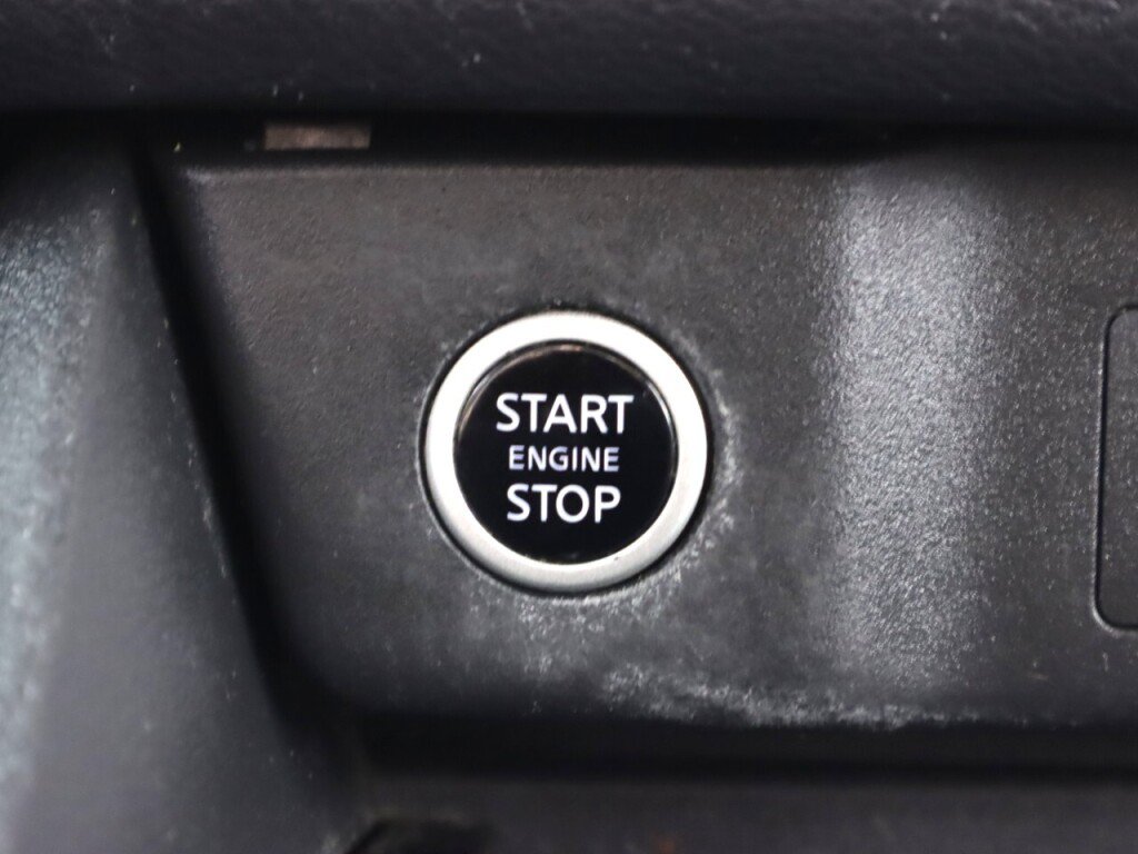 Used 2021 Nissan Rogue SV AWD/4WD image 24