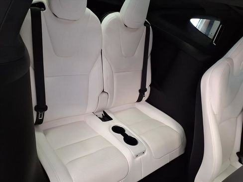 Used 2022 Tesla Model X Base image 16