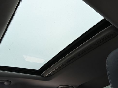 Used 2019 Mercedes-Benz C 300 Sedan image 26