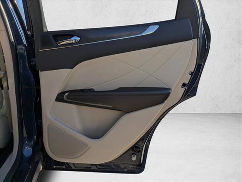 Used 2017 Lincoln MKC Reserve w/ Lincoln MKC Climate Package image 13