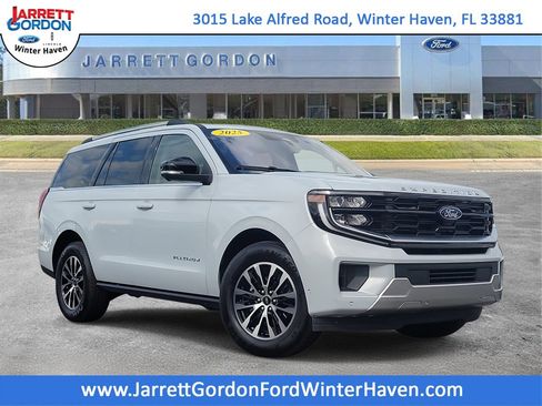 Used 2025 Ford Expedition Platinum image 1