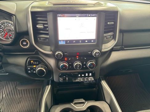 Used 2022 RAM 1500 Big Horn AWD/4WD image 5
