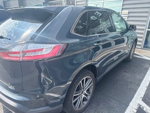 Used 2019 Ford Edge Titanium w/ Cold Weather Package AWD/4WD image 5