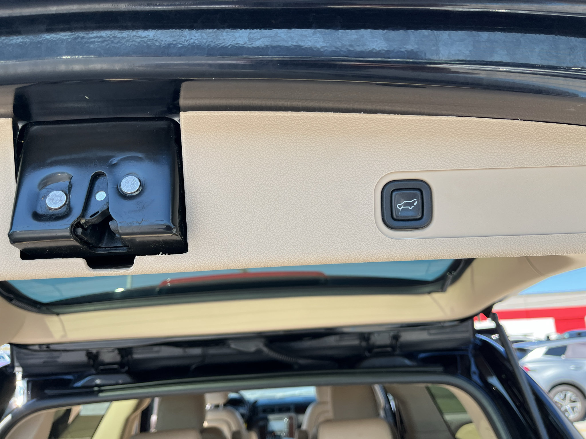 Used 2013 GMC Yukon XL Denali AWD/4WD image 31