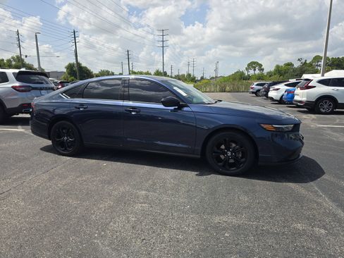 Used 2025 Honda Accord SE image 2