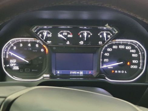Certified 2019 GMC Sierra 1500 AT4 AWD/4WD image 11