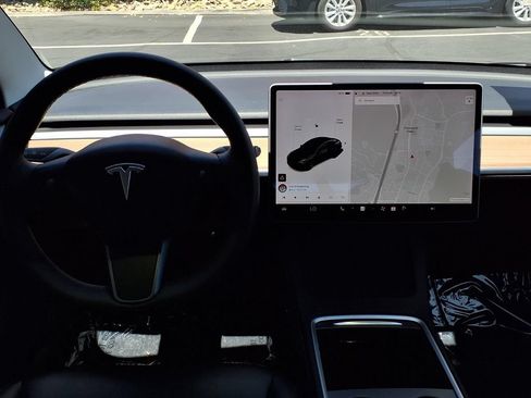 Used 2021 Tesla Model 3 Standard Range Plus RWD image 21
