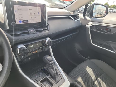 Certified 2024 Toyota RAV4 LE FWD image 20